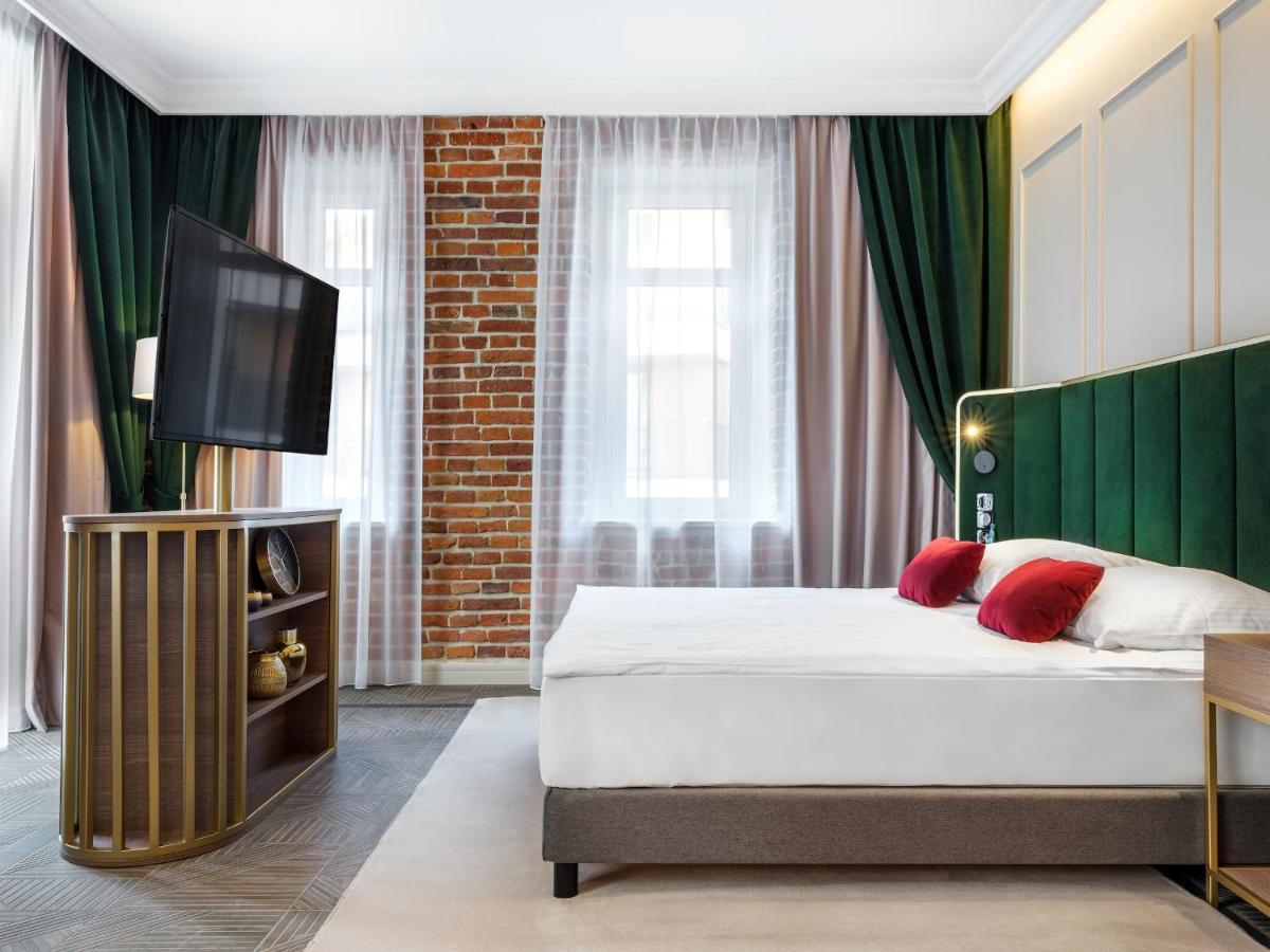 Golden Queen Deluxe Jacuzzi Apartments - Old Town Красков Екстериор снимка